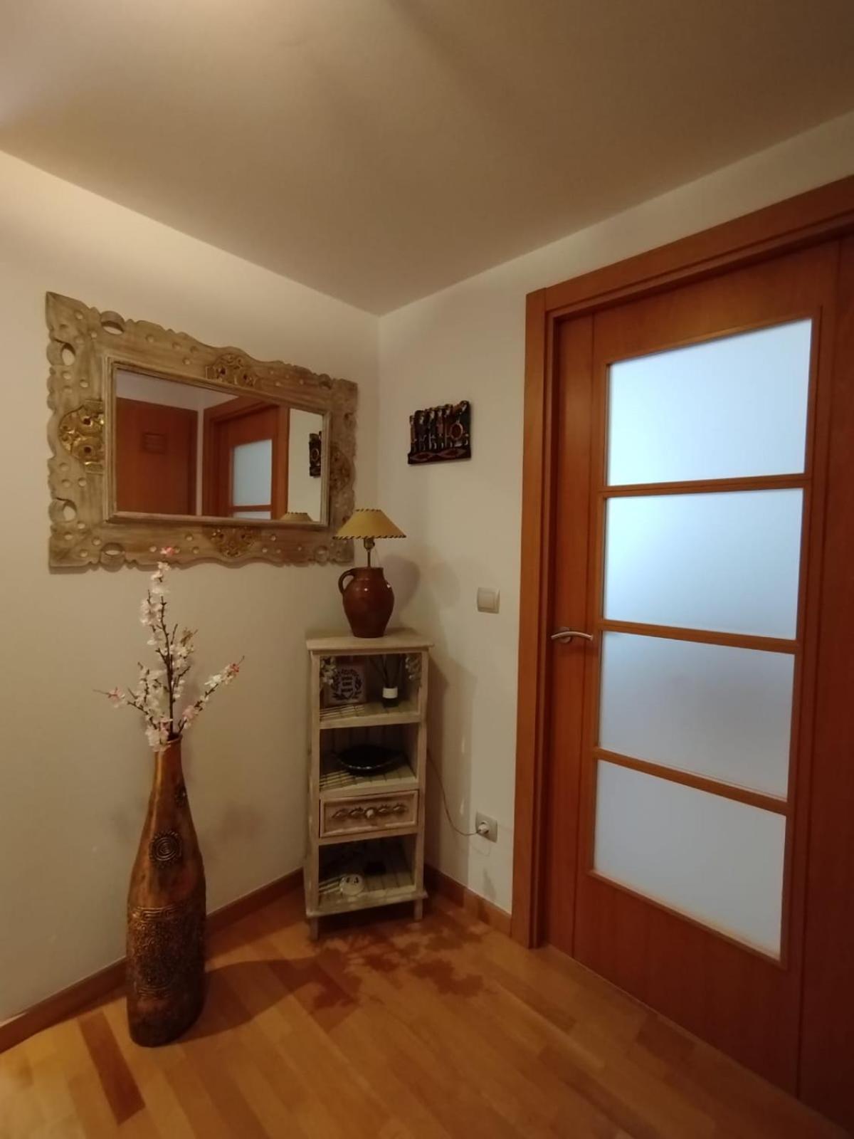 Acogedor Apartamento En Huesca Kültér fotó
